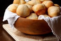 Soft Homemade Dinner Rolls Recipe for Fluffy, Golden Buns