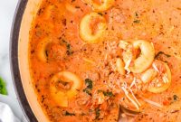 Creamy Tomato Tortellini Soup Recipe for Cozy Weeknights