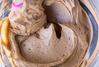 Rich and Creamy Chocolate Frosting Recipe