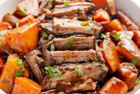 Slow-Cooked Yankee Pot Roast: Tender Beef in Rich Gravy