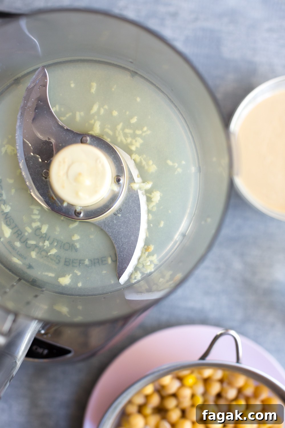 Creamy Dreamy Hummus garlic & lemon .