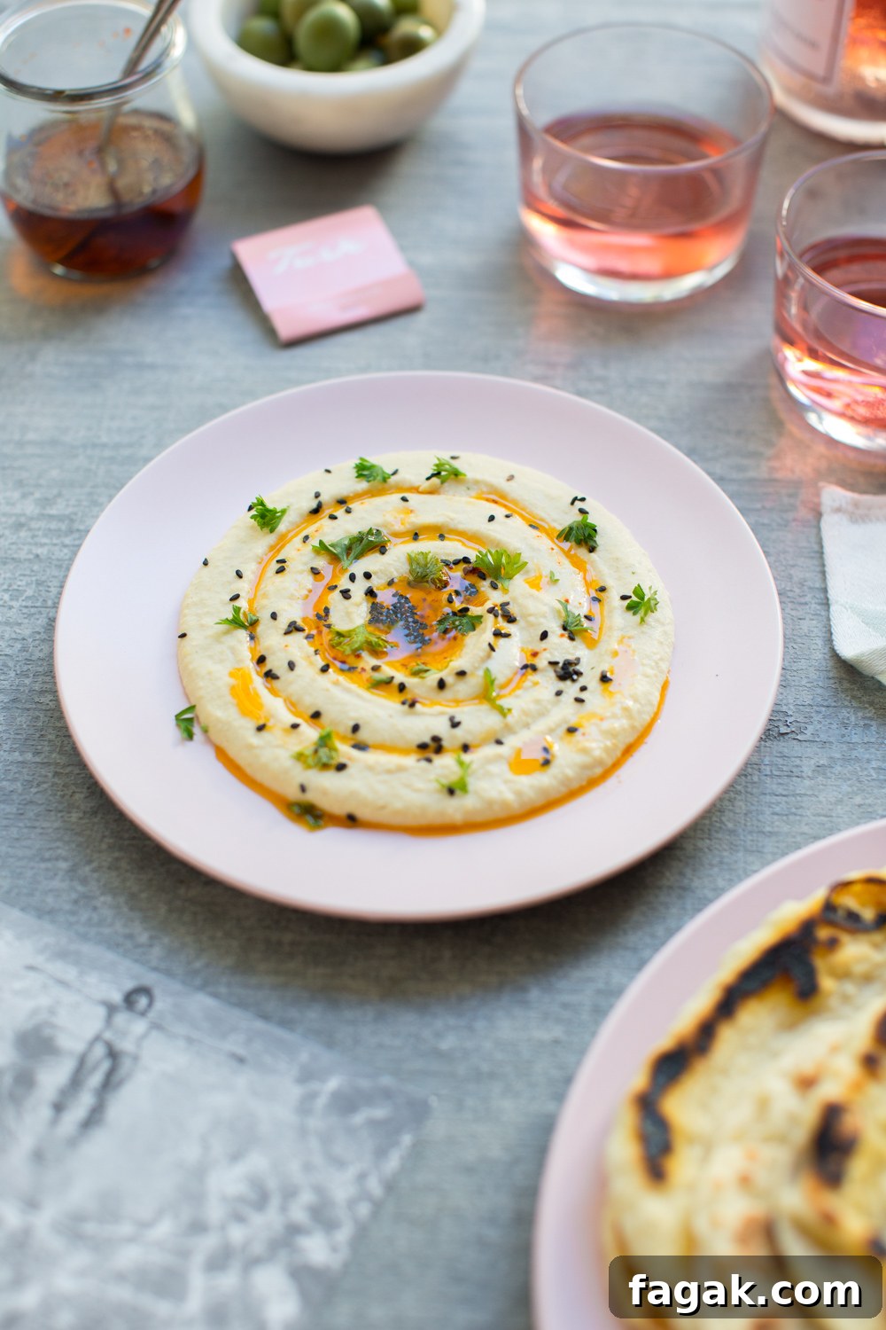Creamy Dreamy Hummus perfect swirl.
