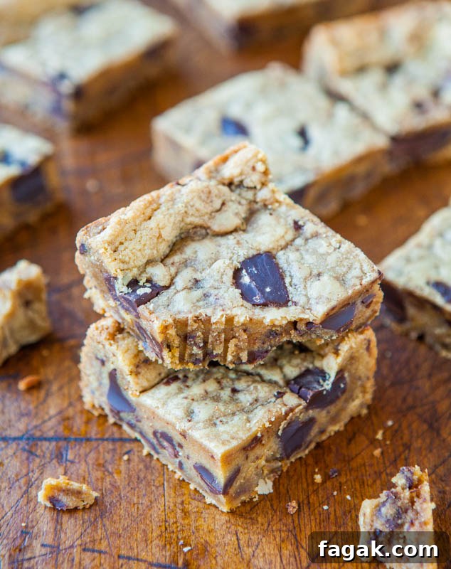 Peanut Butter Chocolate Chunk Cookie Bars