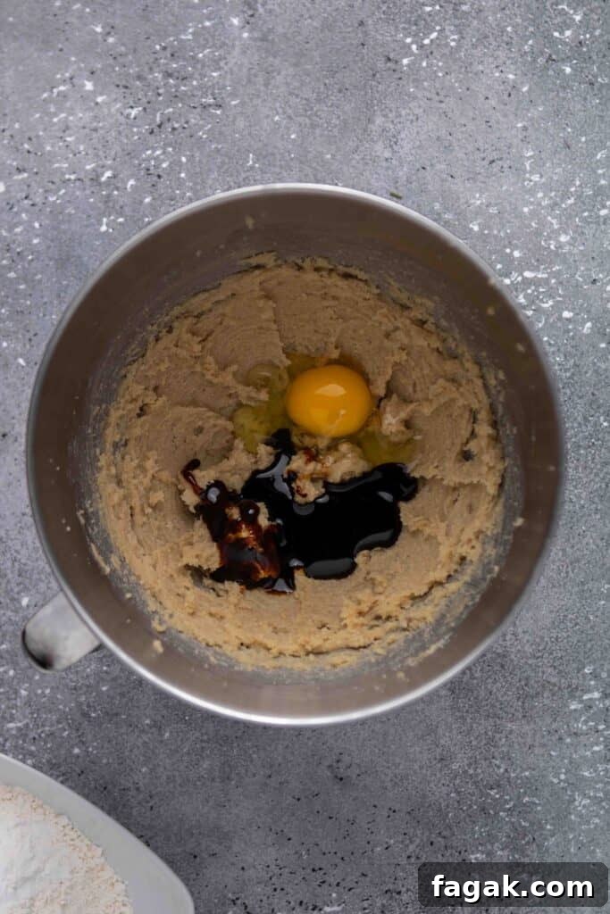 Step by step to make molasses cookies