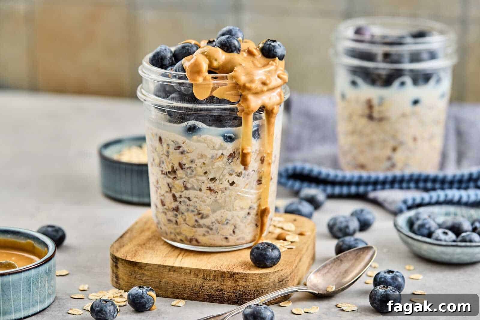 15 Filling Breakfast Recipes to Keep You Full Until Lunch 14 Blueberry Almond Overnight Oats