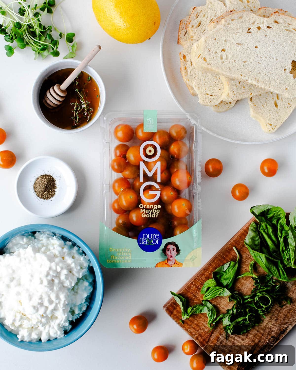 Simple ingredients you need for this healthy cottage cheese breakfast