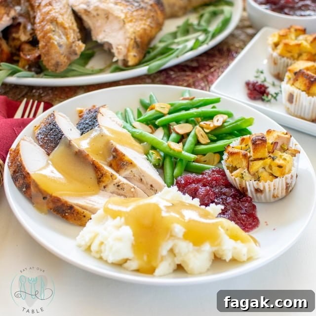 plate of gluten free thanksgiving food