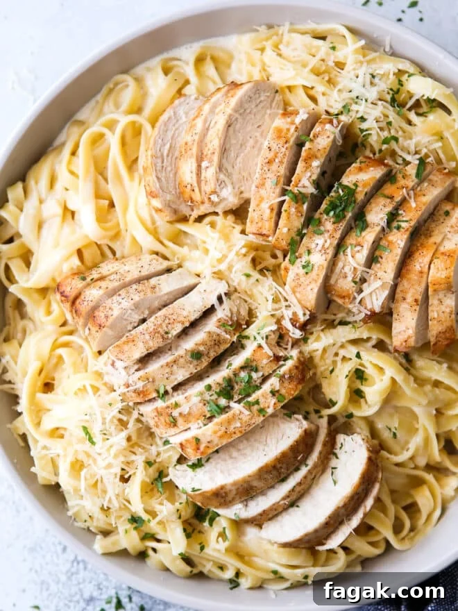 closeup of chicken fettuccine alfredo in a bowl