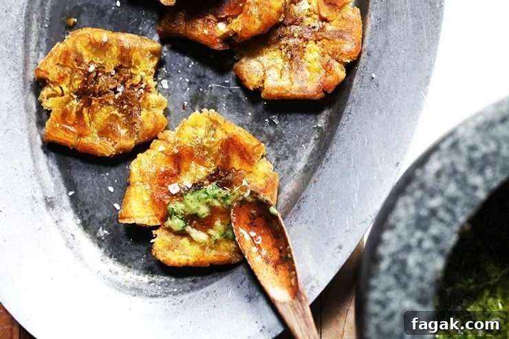 Tostones Recipe With Garlic and Cilantro Ajillo