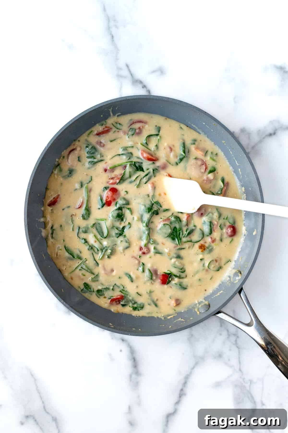 Creamy Chicken Florentine with Spinach and Parmesan 5 Creamy Chicken Florentine Sauce in a Skillet.