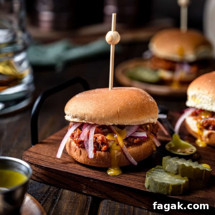 Image for Fall Spiced Pulled Pork Sliders
