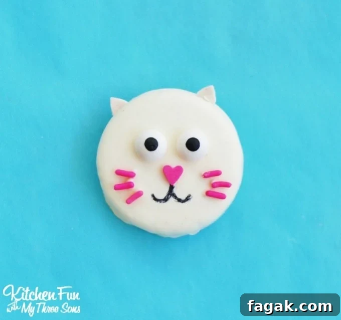 Easy Valentine Oreo Kitty Cat Cookies 