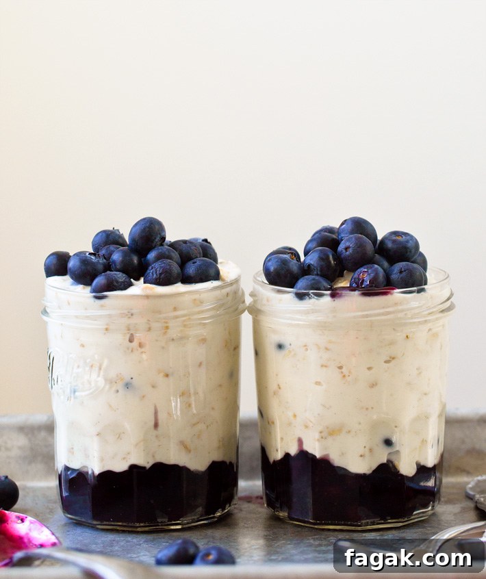 Blueberry Overnight Oat Recipe (Mason Jars)